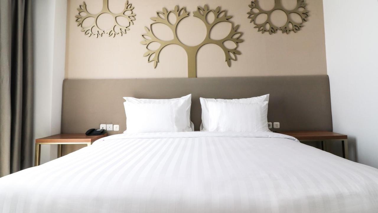 Palm Park Hotel Σουραμπάγια Εξωτερικό φωτογραφία