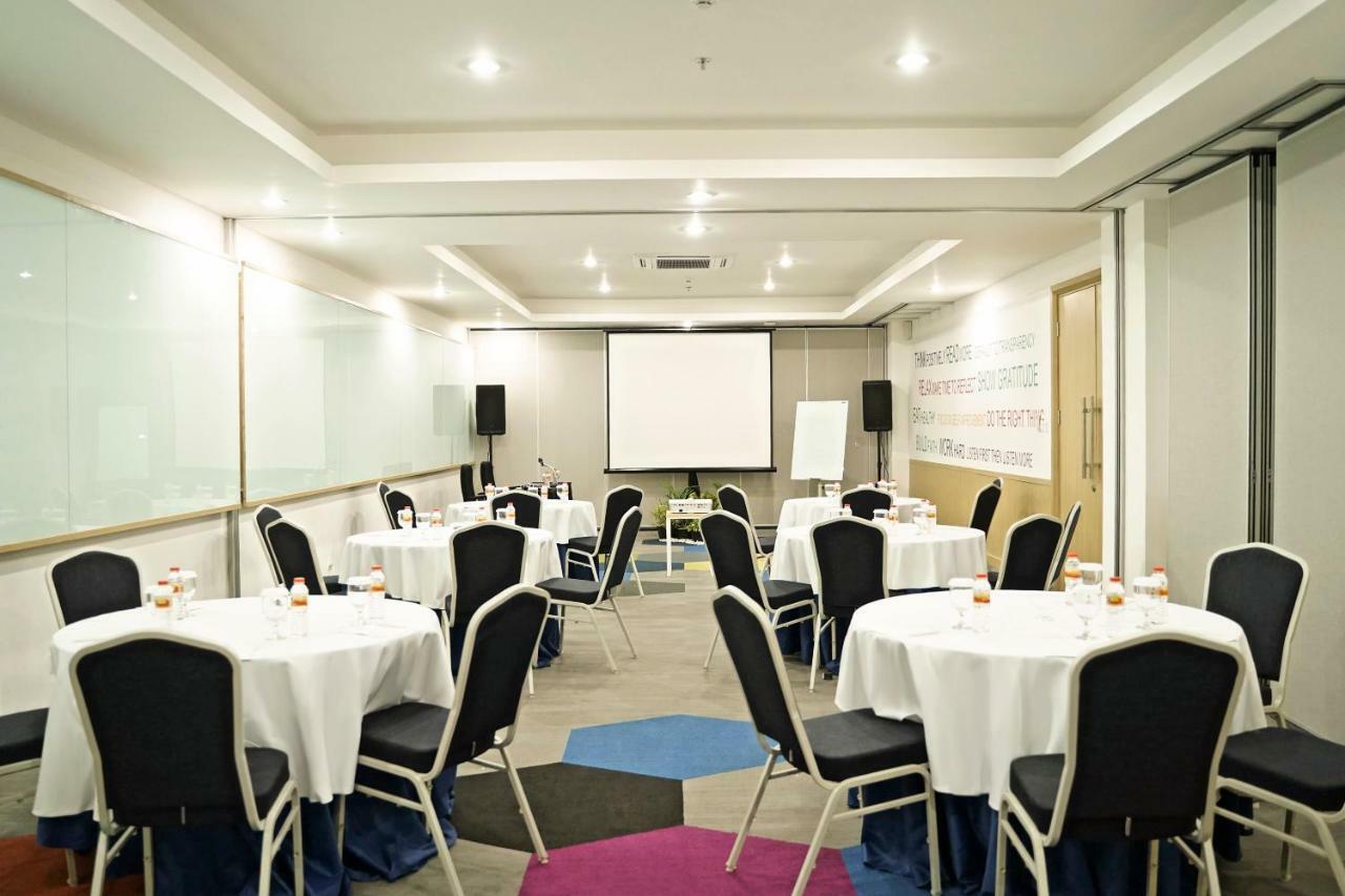 Palm Park Hotel Σουραμπάγια Εξωτερικό φωτογραφία