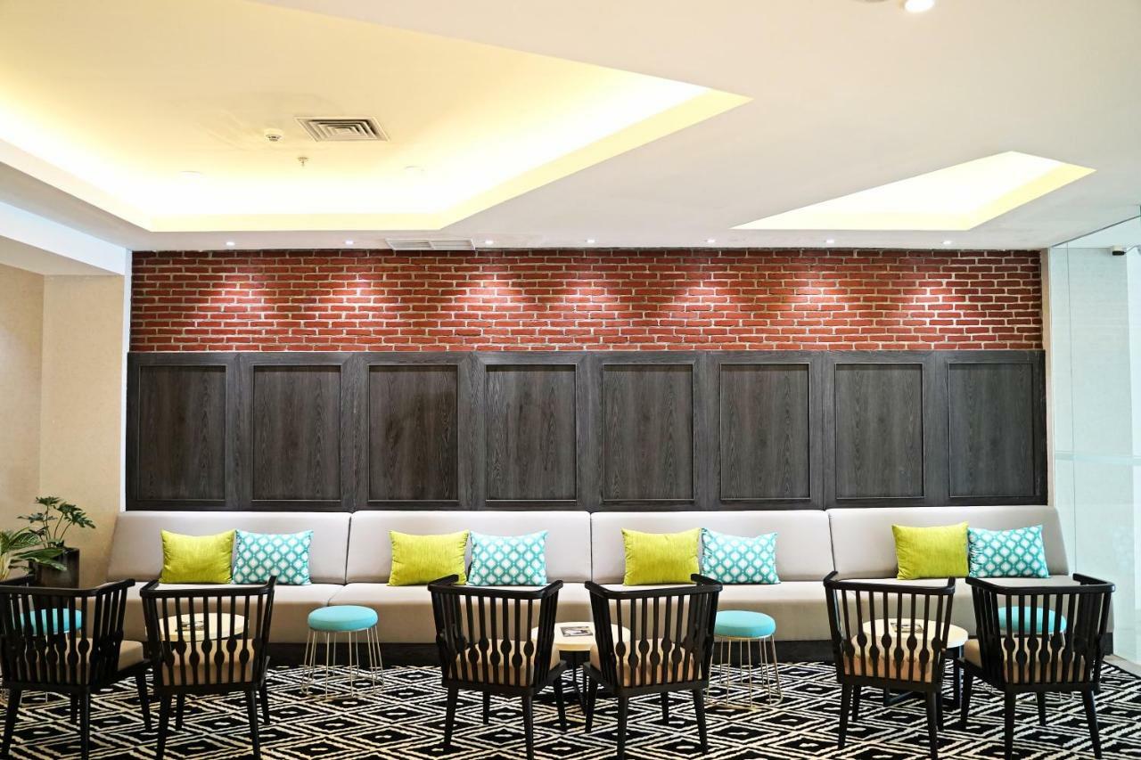 Palm Park Hotel Σουραμπάγια Εξωτερικό φωτογραφία