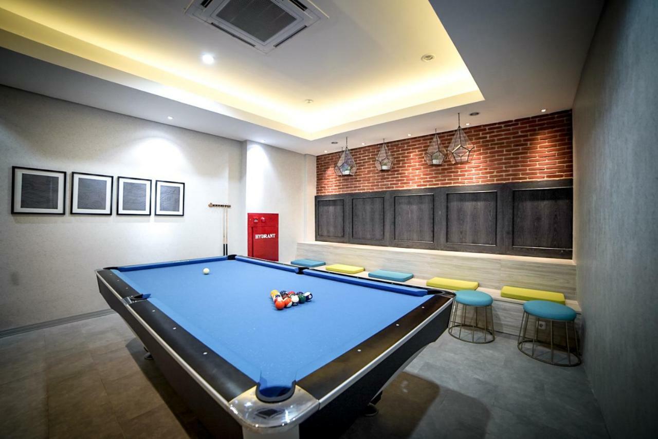 Palm Park Hotel Σουραμπάγια Εξωτερικό φωτογραφία